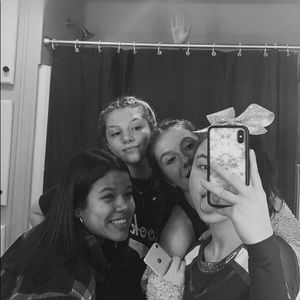 Meet your Posher, Abbie